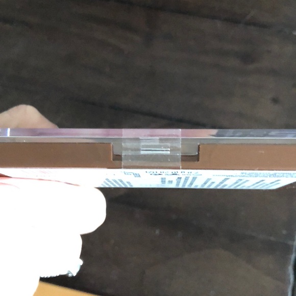 Cover girl tru blend contour palette - Picture 4 of 4